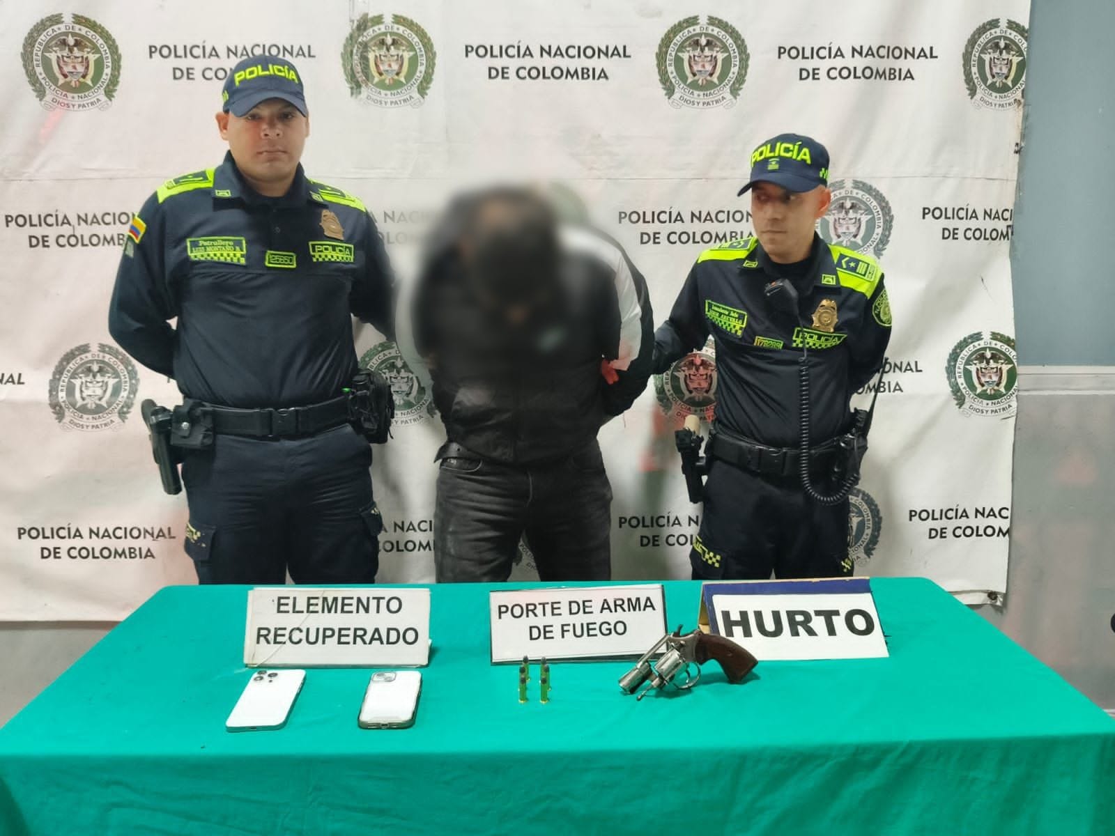 CAPTURADO EN FLAGRANCIA PRESUNTO DELINCUENTE POR HURTO AGRAVADO EN PUERTO COLOMBIA
